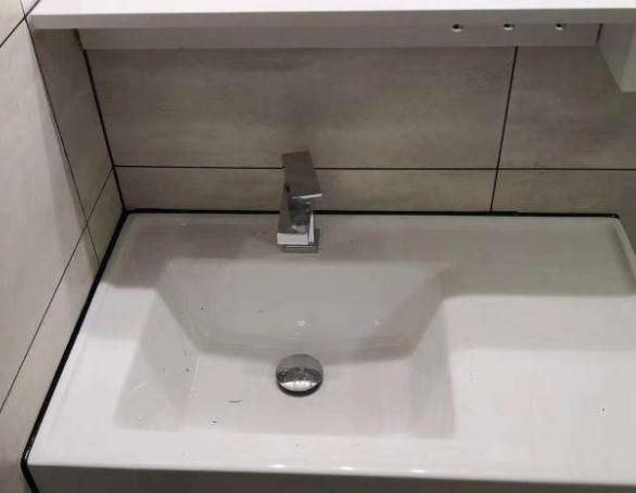 衛(wèi)生間美縫