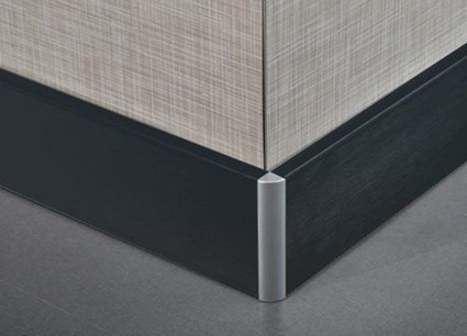 踢腳線下邊要不要美縫(圖2) 踢腳線下邊要不要美縫