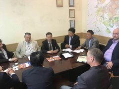  我廠與梁贊機床廠就在俄羅斯組建機床廠簽署合作協議