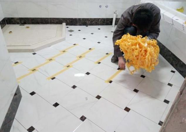 掌握這7個步驟自己也能做出漂亮的瓷磚美縫(圖1)